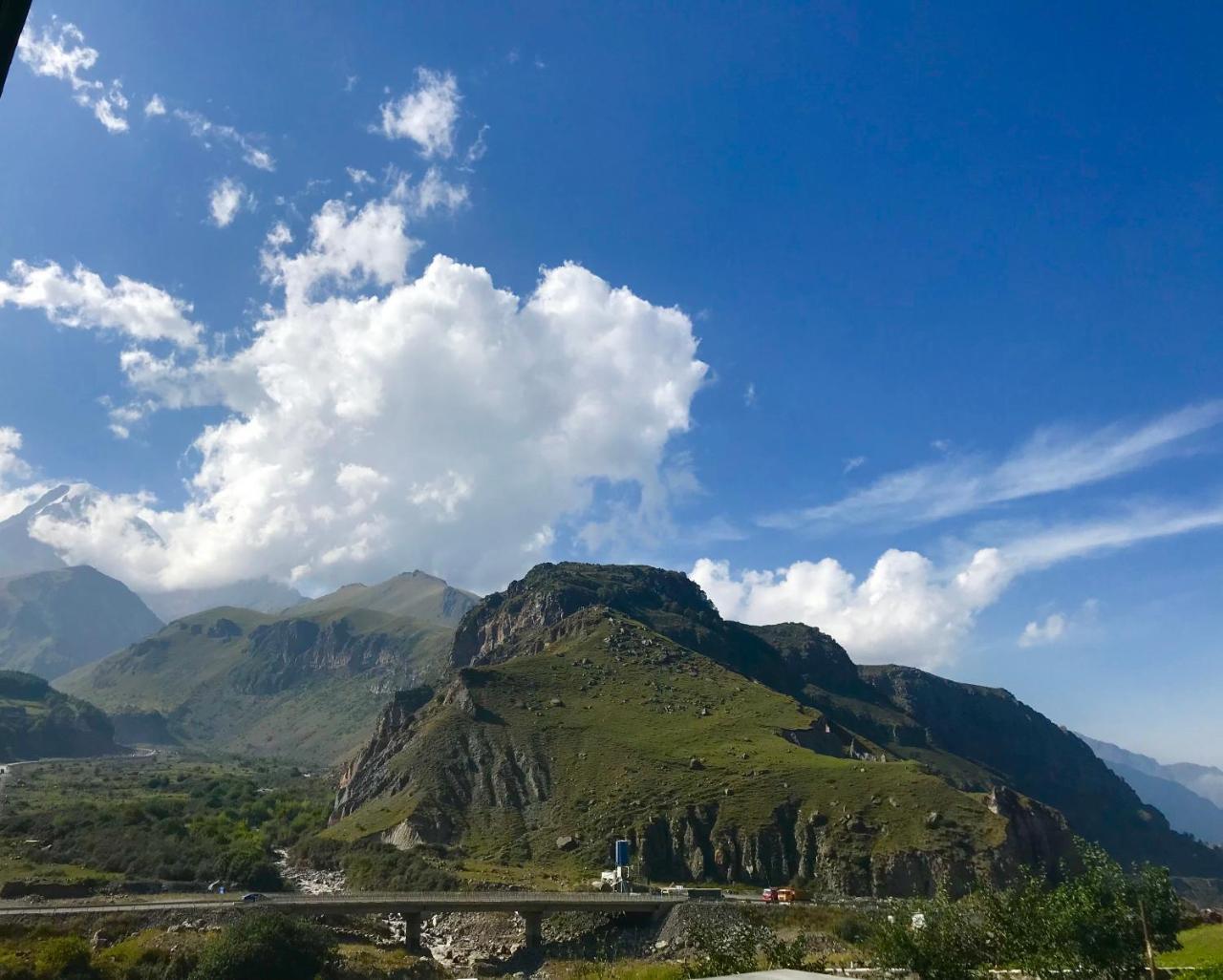 Riverside Kazbegi Exteriér fotografie